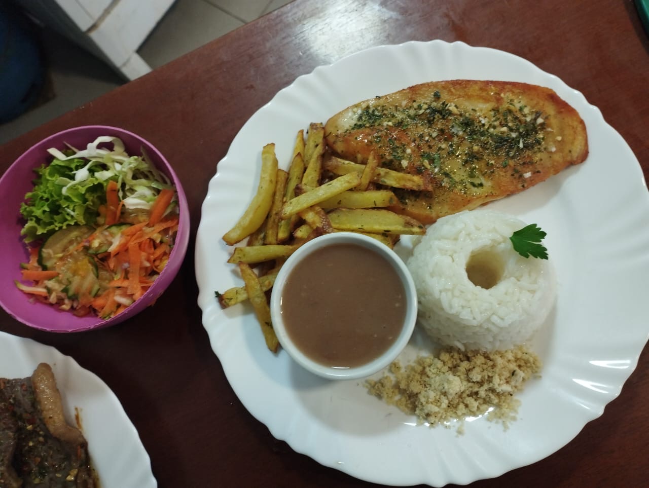 Frango grelhado do Recanto dos Girassóis